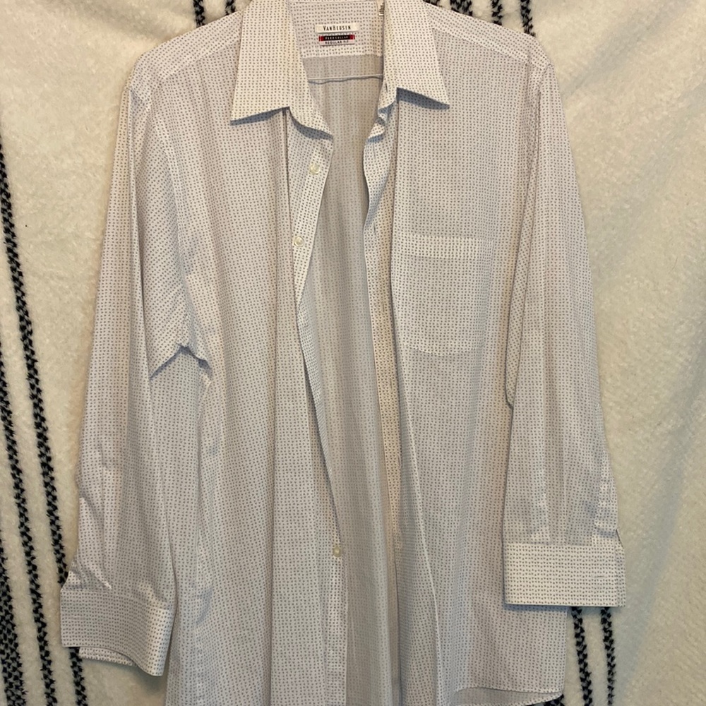 VanHeusen Regular Fit Flex Collar button Down Size 17 white / pattern
